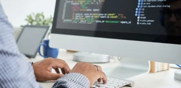 An Senior developer working on a news app development