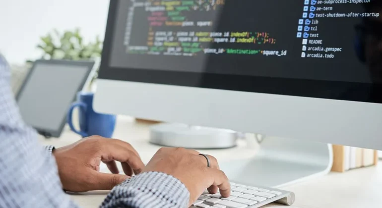 An Senior developer working on a news app development