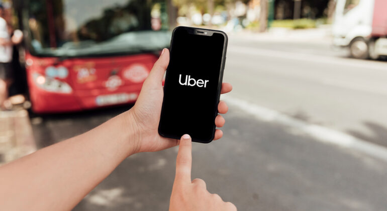 Top Travel On Demand App Features to Achieve Success